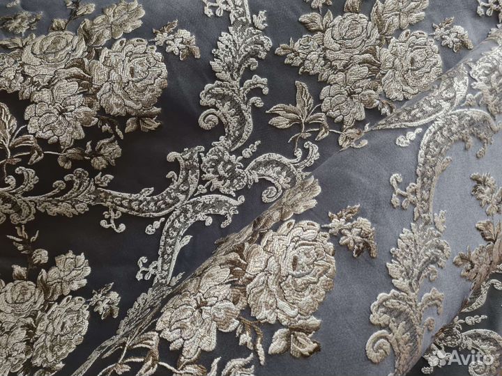 Роскошные шторы с вышивкой блекаут 2шт