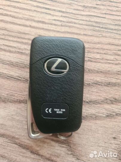 Смарт ключ на Lexus ES250-300-350