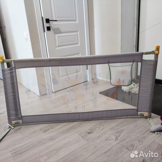 Бортик для кровати