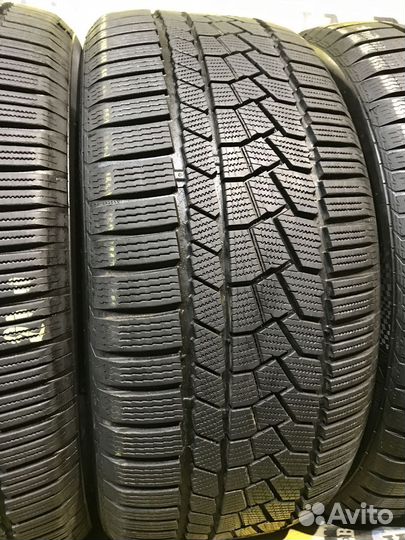 Continental ContiWinterContact TS 860S 315/45 R21 и 275/50 R21 116V