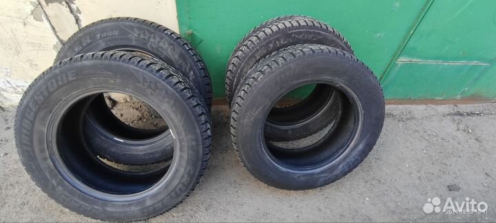 Bridgestone Ice Cruiser 7000 235/65 R17 108
