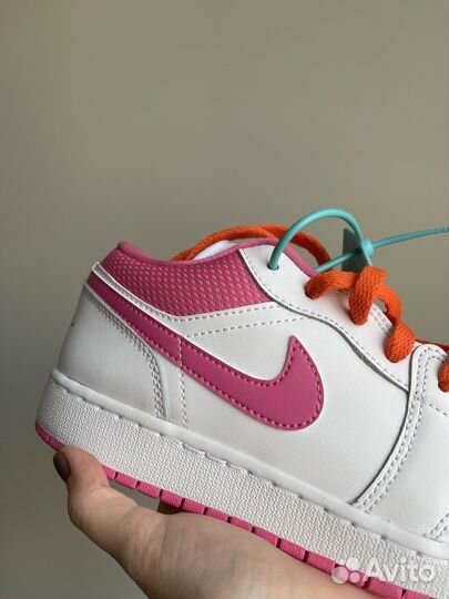 Air Jordan 1 low pinksicle-safety orange