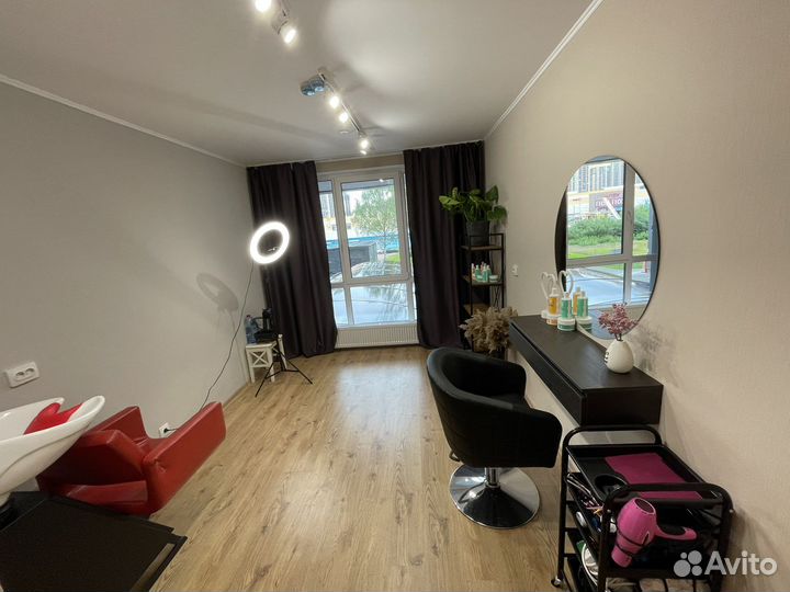 Кресло парикмахера в аренду