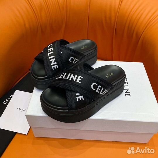 Шлепанцы на платформе Celine