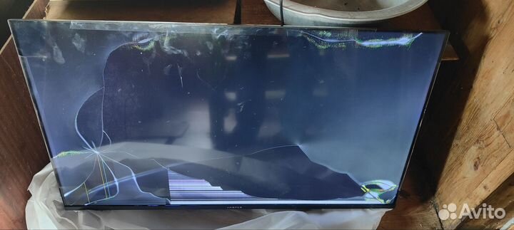 Телевизор на запчасти Harper(разбита матрица)