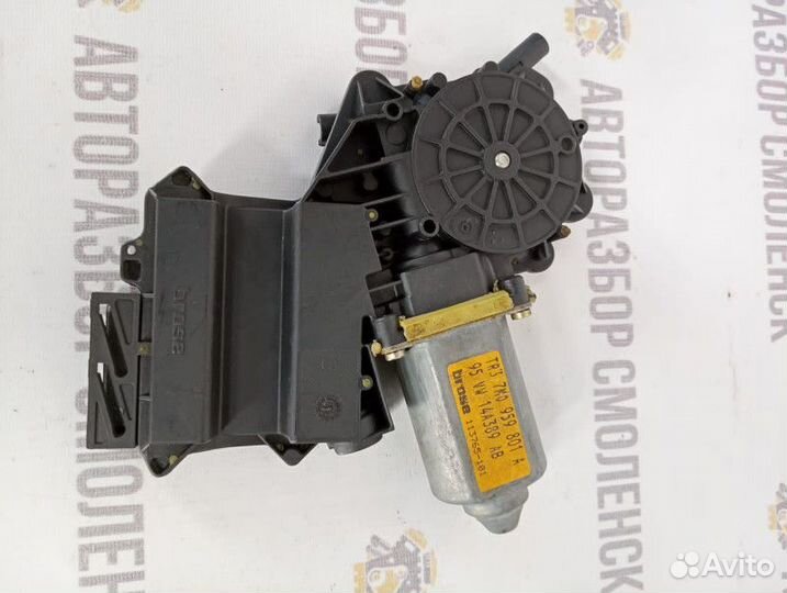 Мотор стеклоподъемника переднего левого Volkswagen