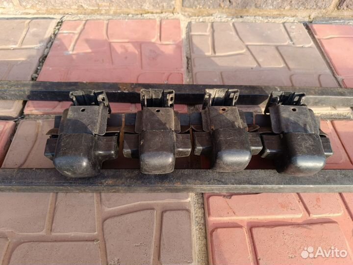 Багажник на рейлинги