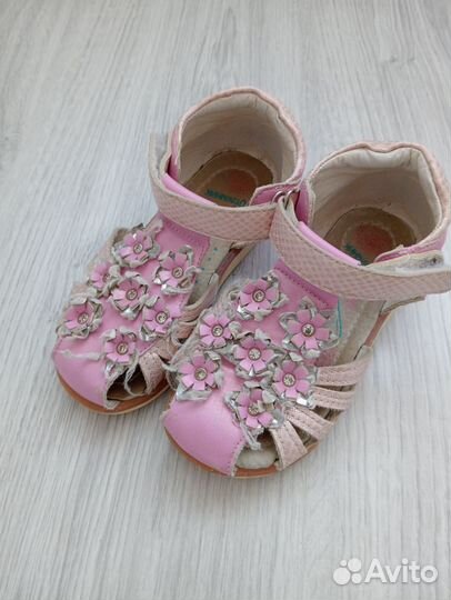 Летняя обувь для девочки 26-27