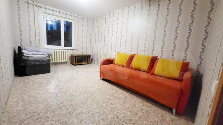 4-к. квартира, 90 м², 1/9 эт.
