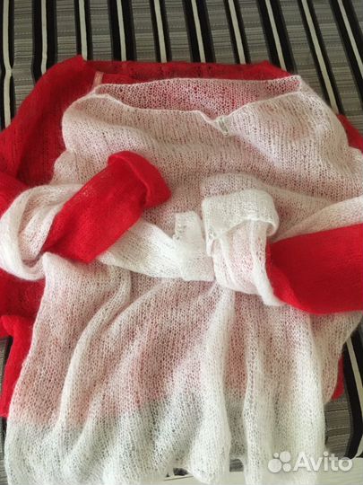 Свитер женский