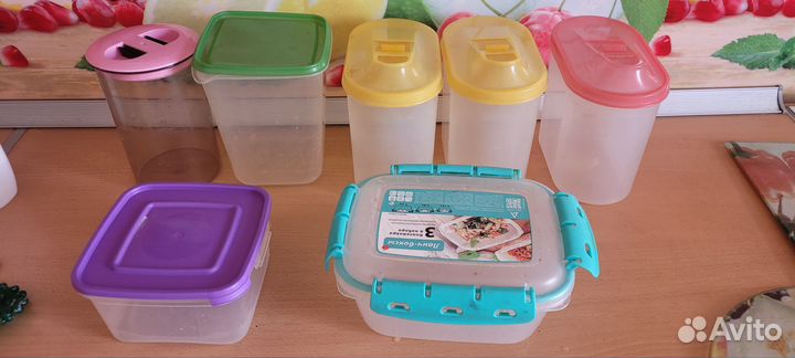 Контейнер для сыпучих продуктов