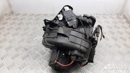 Моторчик печки BMW 5 F10/F11 (84Y05KK02)