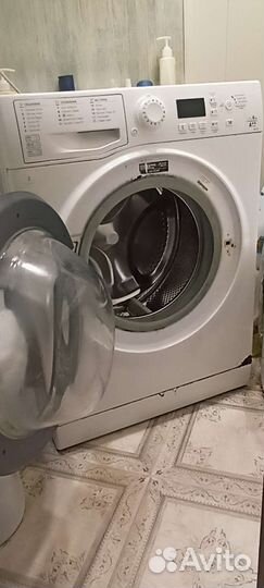 Стиральная машина hotpoint ariston бу