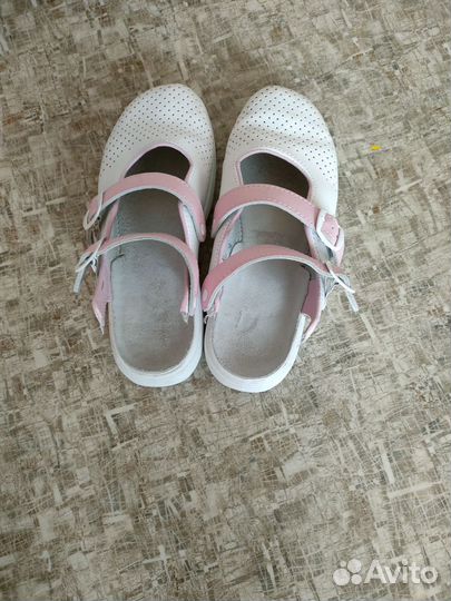 Медицинская обувь женская 38