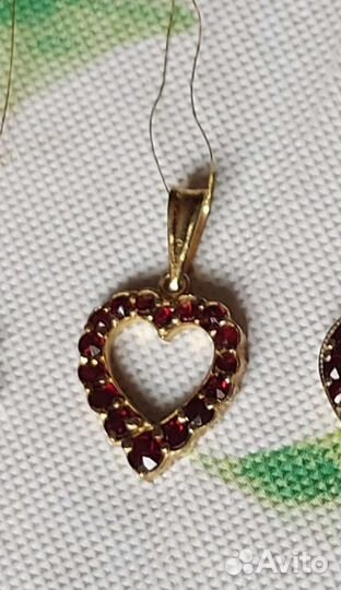 Кулон с гранатом