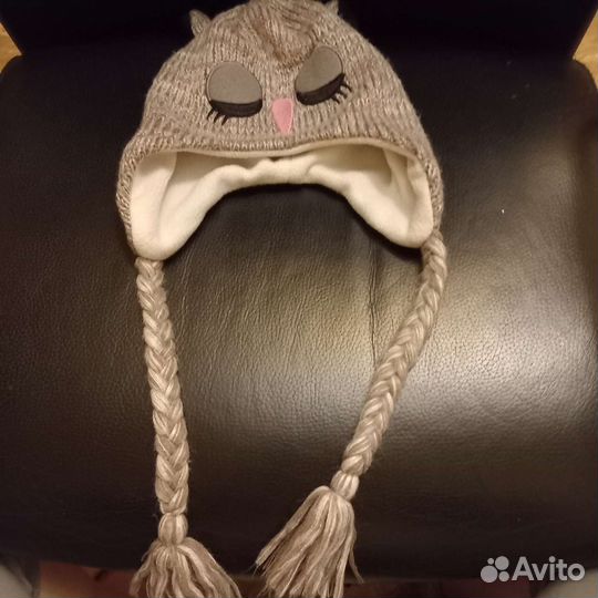 Теплая милая шапочка