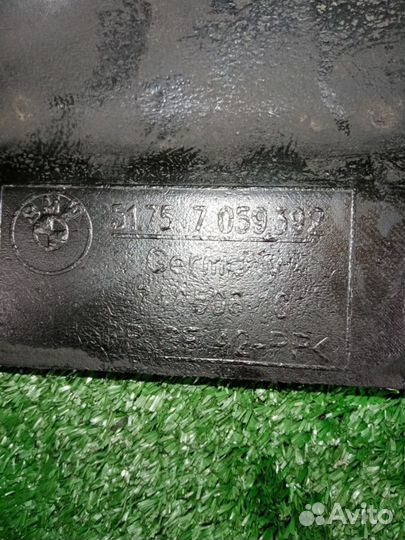 Защита днища кузова правая Bmw 3 E90 / E91