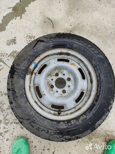 Колесо на Жигули, одна штука