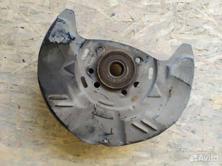 Ступица передняя правая Subaru XV