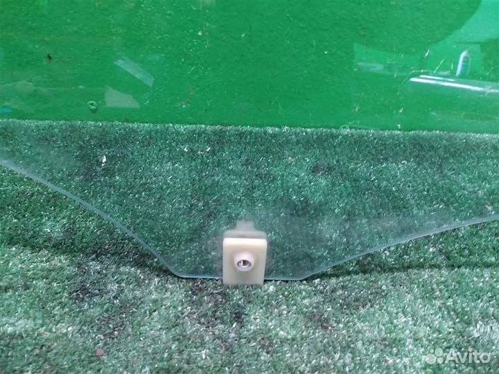 Стекло переднее правое Hyundai I20 2009