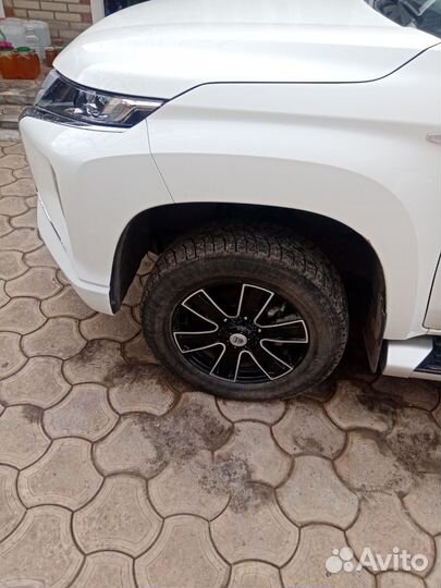 Dunlop Grandtrek Ice 02 225 R17