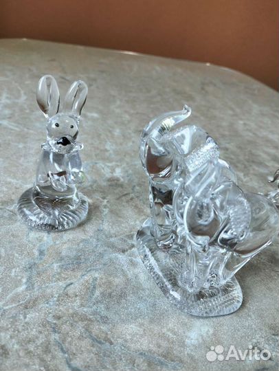 Коллекция фигурок из цветного стекла