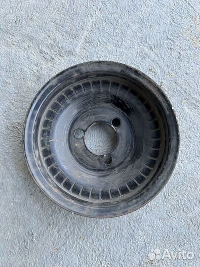 Шкив помпы Chevrolet Cruze J300 F18D4