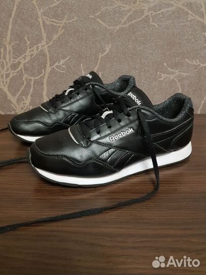 Кроссовки Reebok 39 женские
