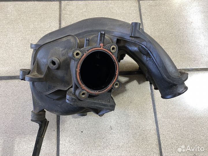 Впускной коллектор Audi A4 B5 1.8 ADR