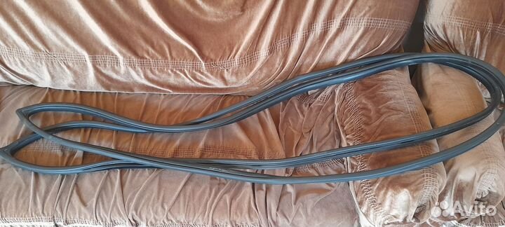 Уплотнитель двери