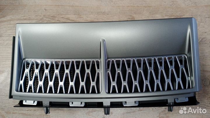 Накладка переднего крыла правого range rover III