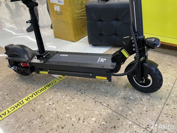 Новый электросамокат с сиденьем KugooKirin M2