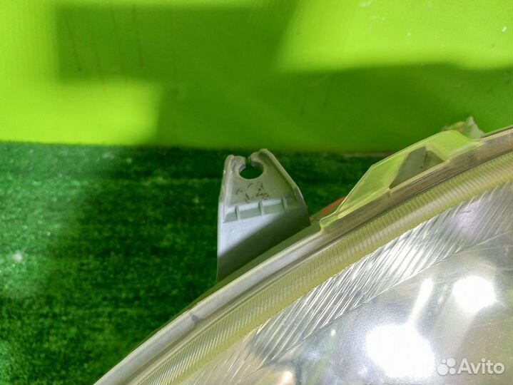 Фара toyota NCP10,NCP13,NCP15,SCP10,SCP13 vitz 2 м