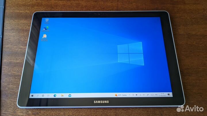Samsung Galaxy Book Tab 10.6 LTE планшет windows
