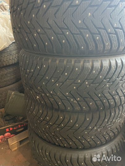 Nokian Tyres Hakkapeliitta 8 SUV 285/50 R20 116T