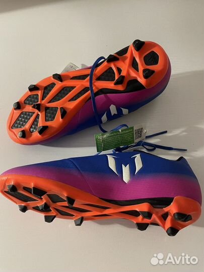 Футбольные бутсы Adidas predator