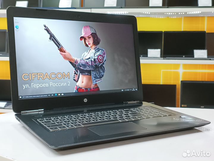 Ноутбук HP 17.3