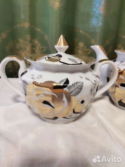 Предметы сервиза Золотая роза Вербилки