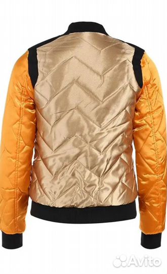 Куртка женская 42