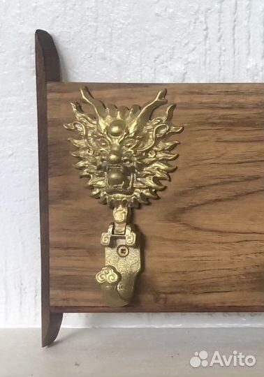 Японская вешалка для ванны: тик и бронза