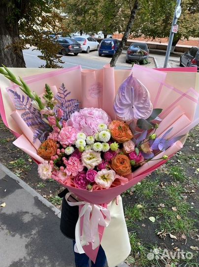 Букеты цветов с доставкой