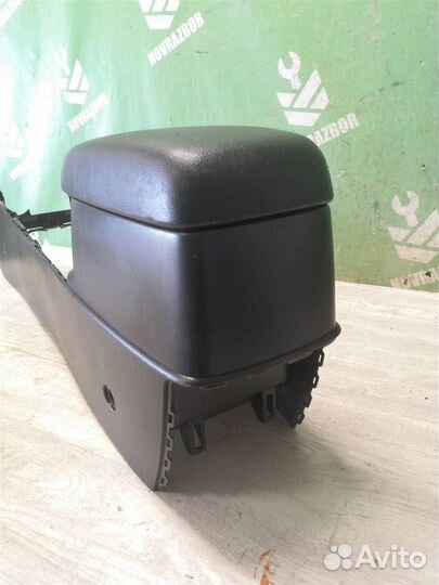 Подлокотник Мазда 6