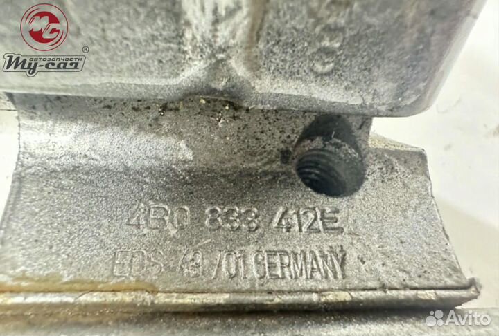 Петля двери передней правой audi a6 4b-c5 рестайлинг (2001-2004) 0.0 4b0833412e