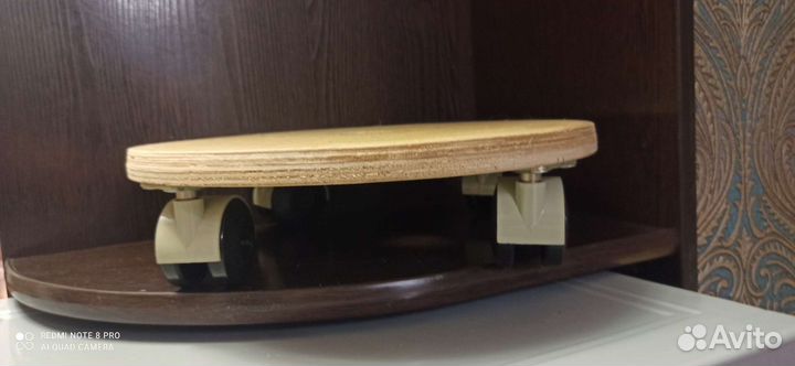 Подставка для цветов на колесах