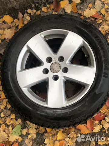 Goodyear UltraGrip 215/60 R16 98