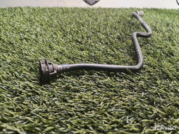 Трубка охлаждающей жидкости Mercedes-Benz E-Class