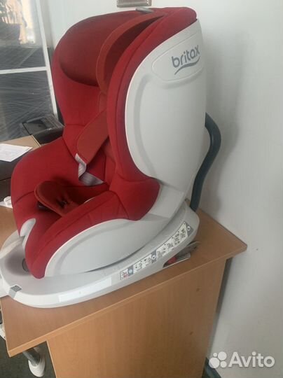 Автокресло Britax Dualfix поворотное