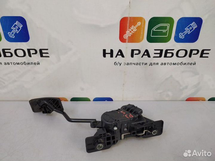 Педаль газа Mitsubishi Pajero Sport 2 4D56 2011
