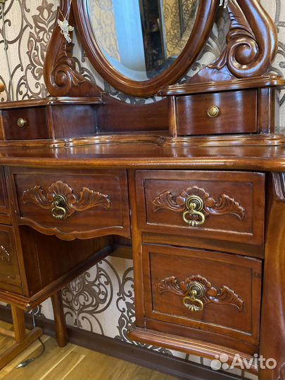 Туалетный столик массив дерева