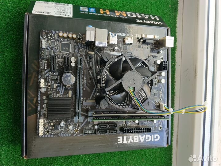 Комплект i3 10100f + 12 озу